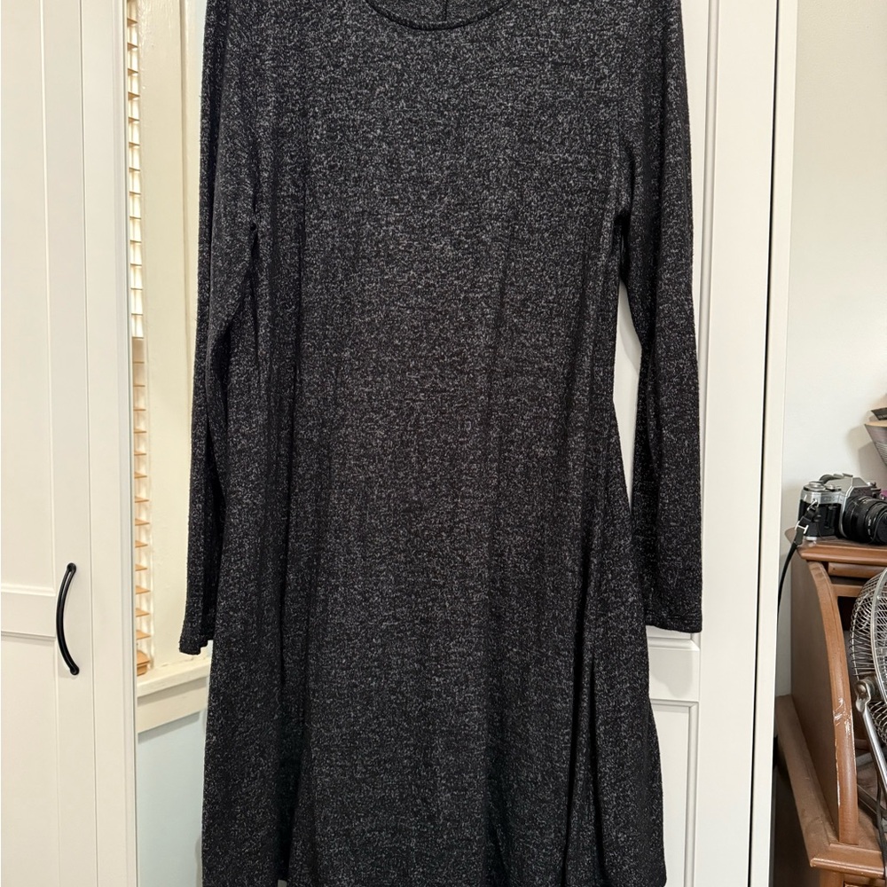 Old Navy Long-Sleeve Dress